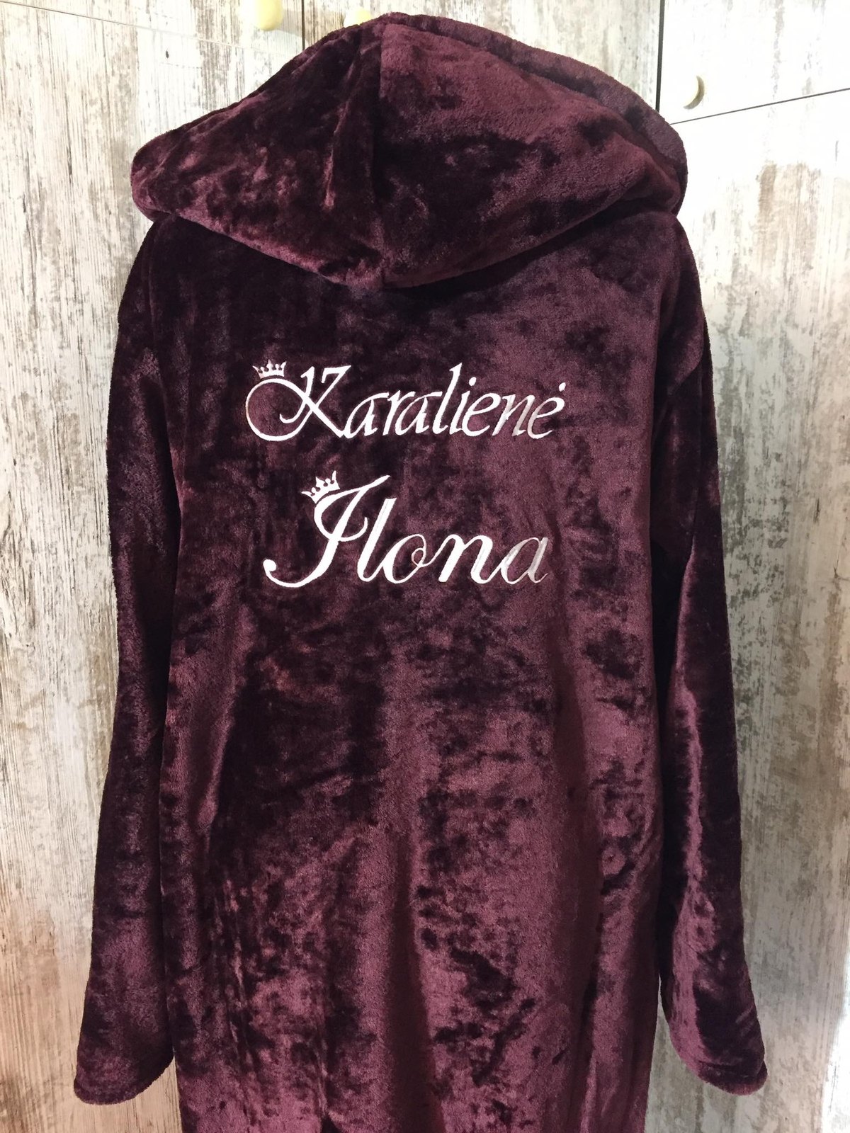 Chalatas Karalienei Ilonai